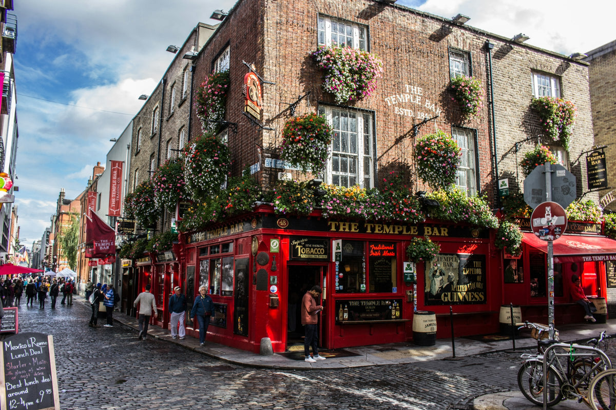 Temple Bar pub with flower baskets, Dublin