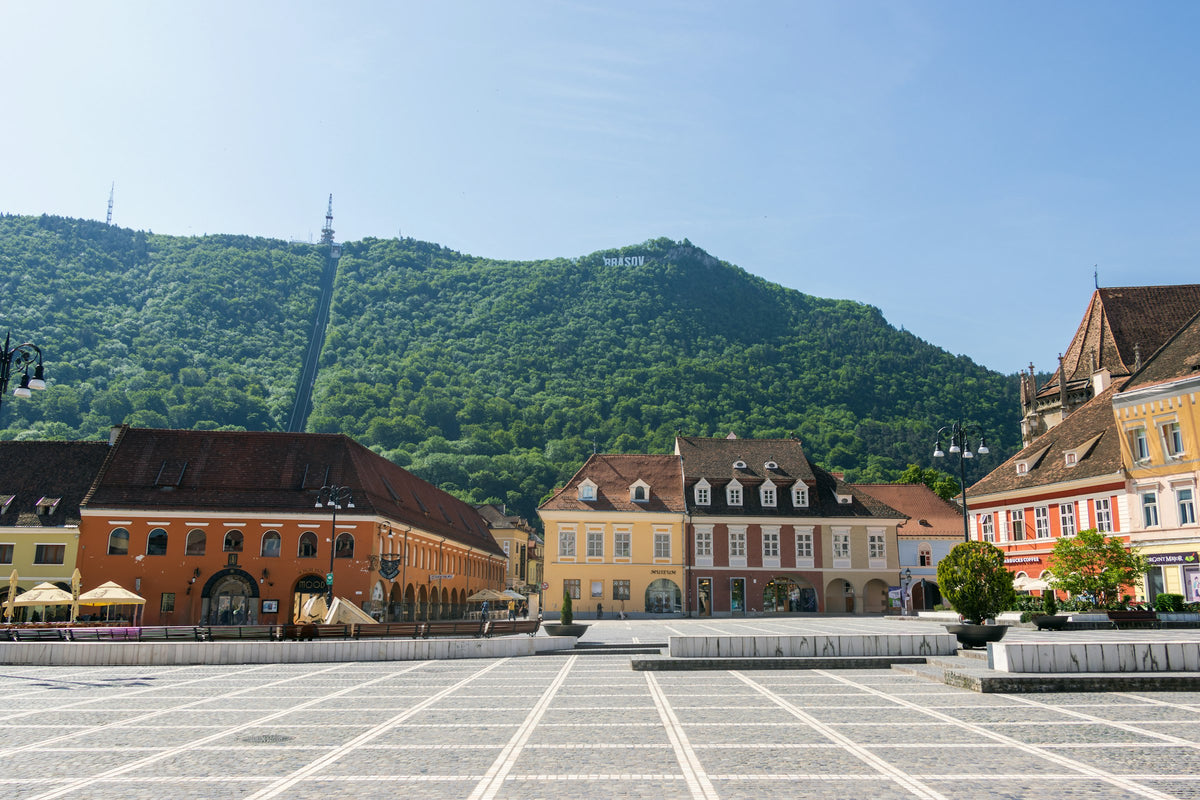 Council Square in Brasov with the mountain behind